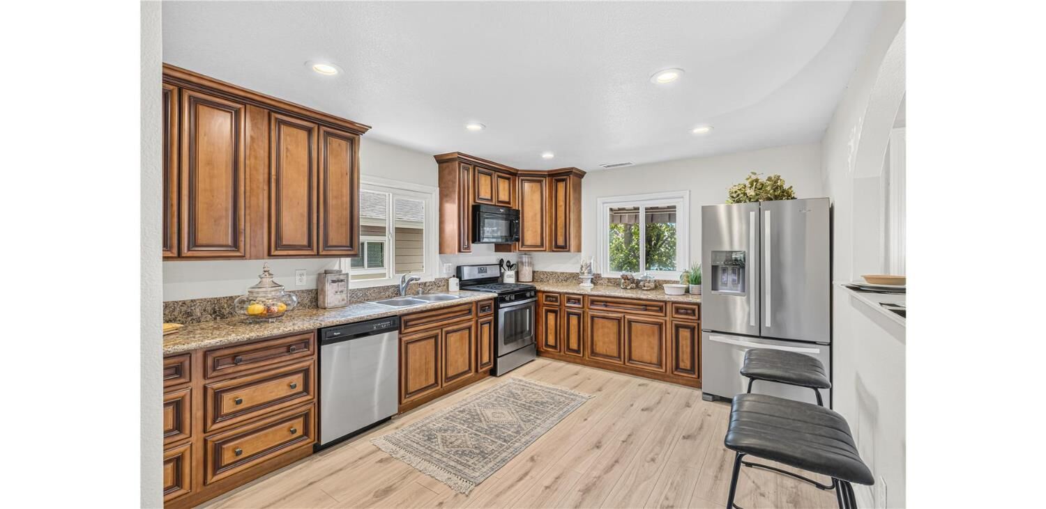 Property Photo:  5531 North Avenue  CA 95608 