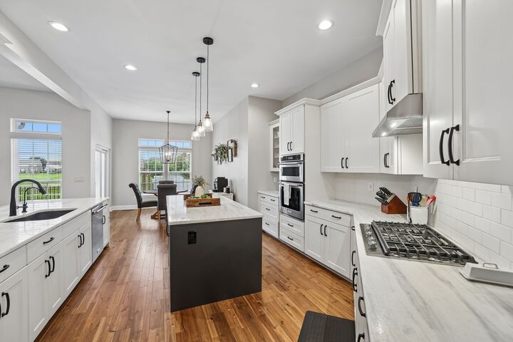 Property Photo: 2165 Grand St TN 37135