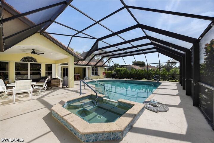 Property Photo:  9986 Mar Largo Circle  FL 33919 