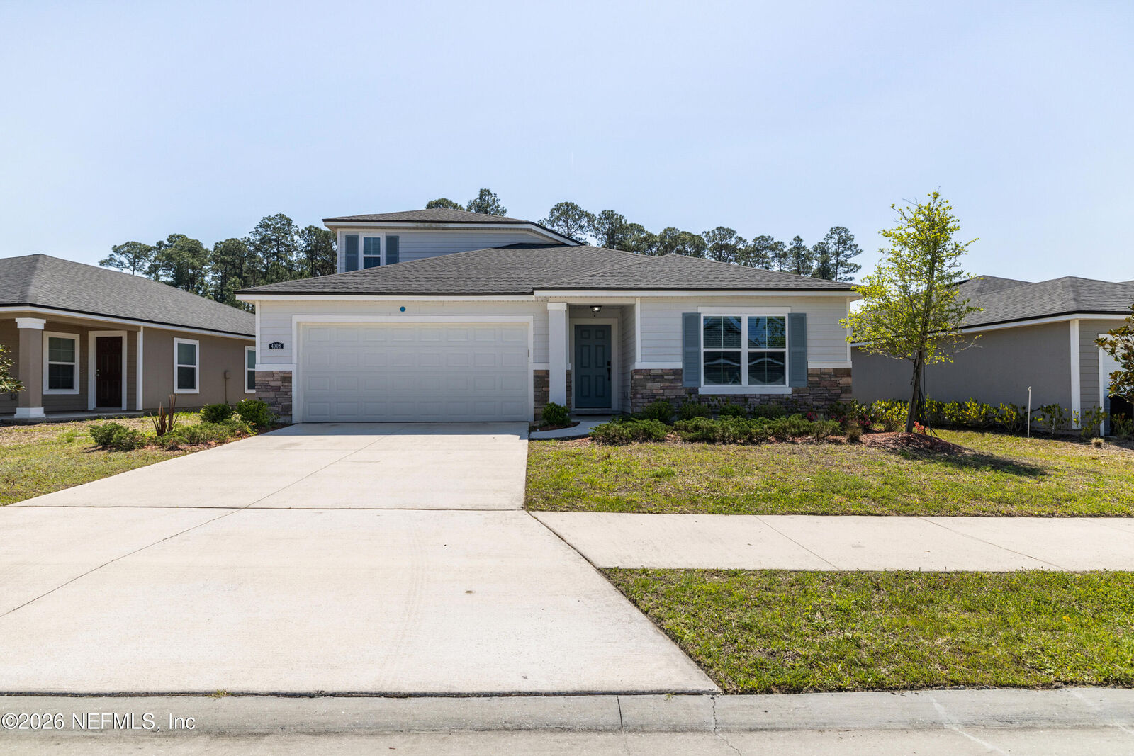 Property Photo: 4908 Morning Rise Circle FL 32218