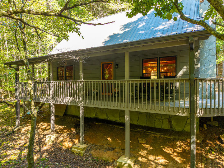 Property Photo: 19 Blackberry Falls Lane GA 30536