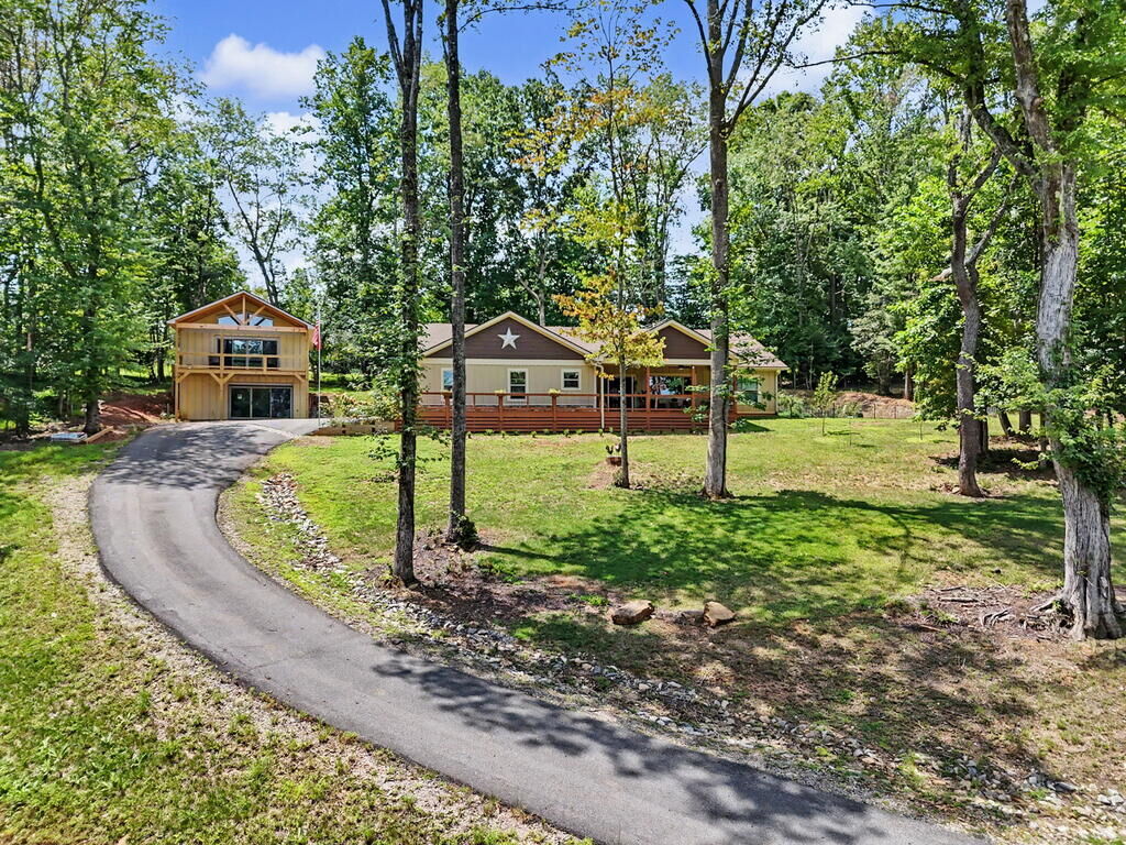 Property Photo:  188 Oxford Trail  GA 30512 