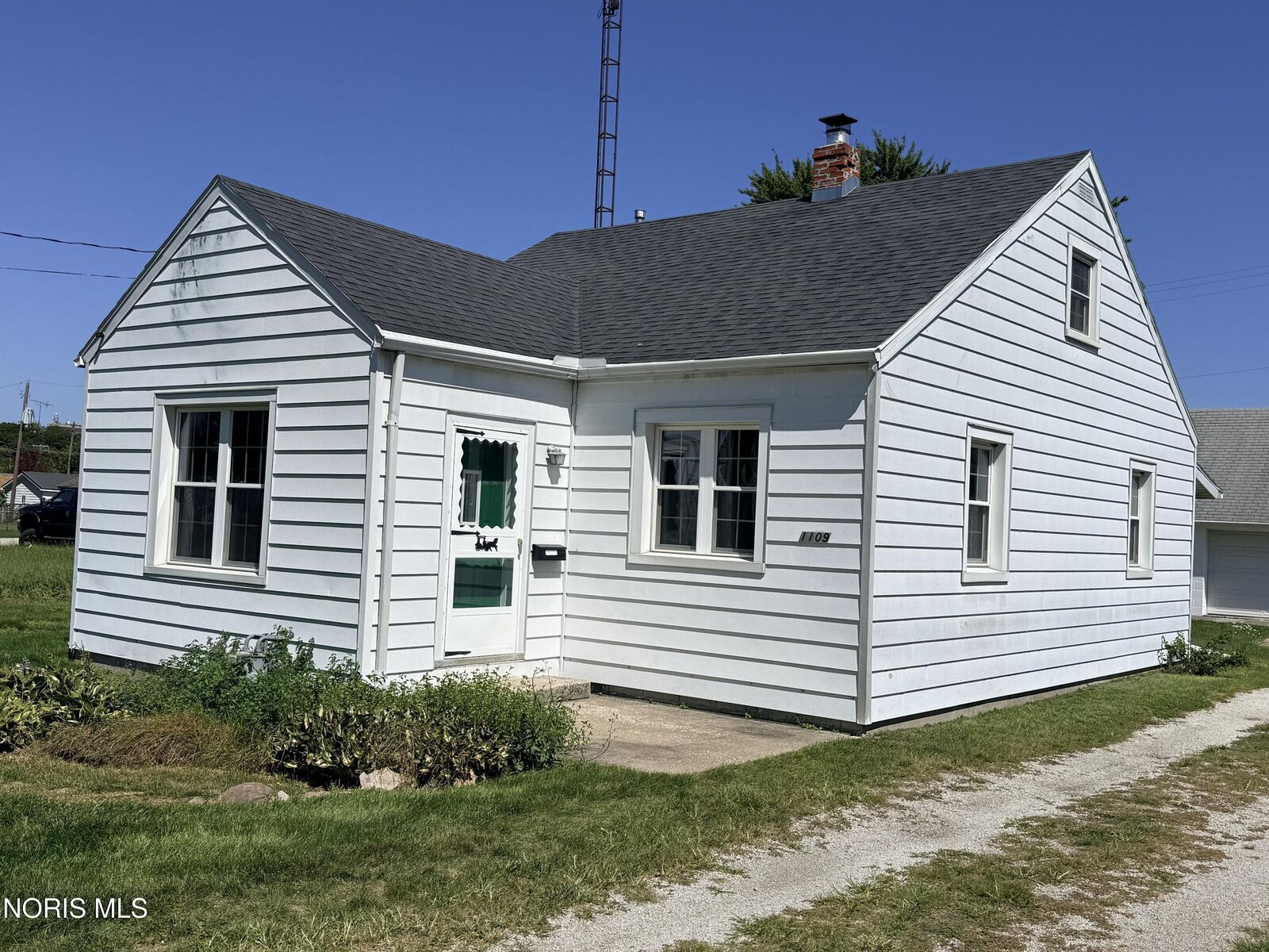 Property Photo:  1109 Grasser Street  OH 43616 
