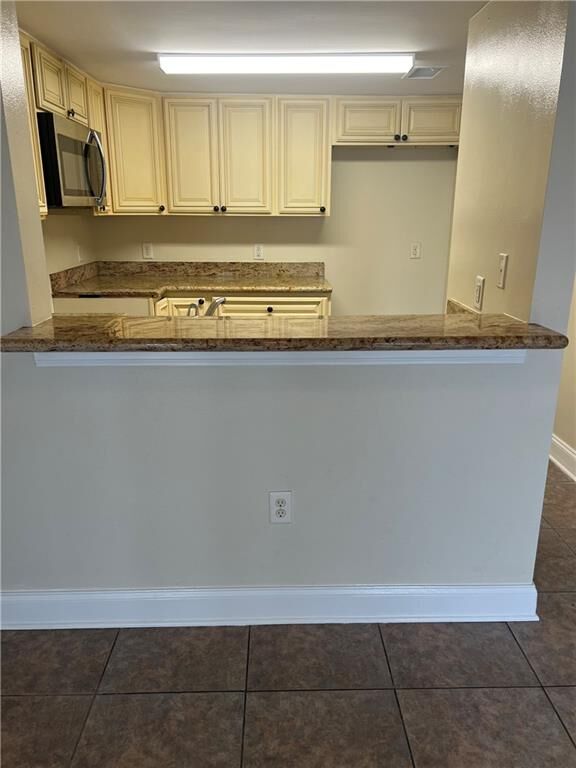 Property Photo: 1003 Chimney Wood Lane LA 70126