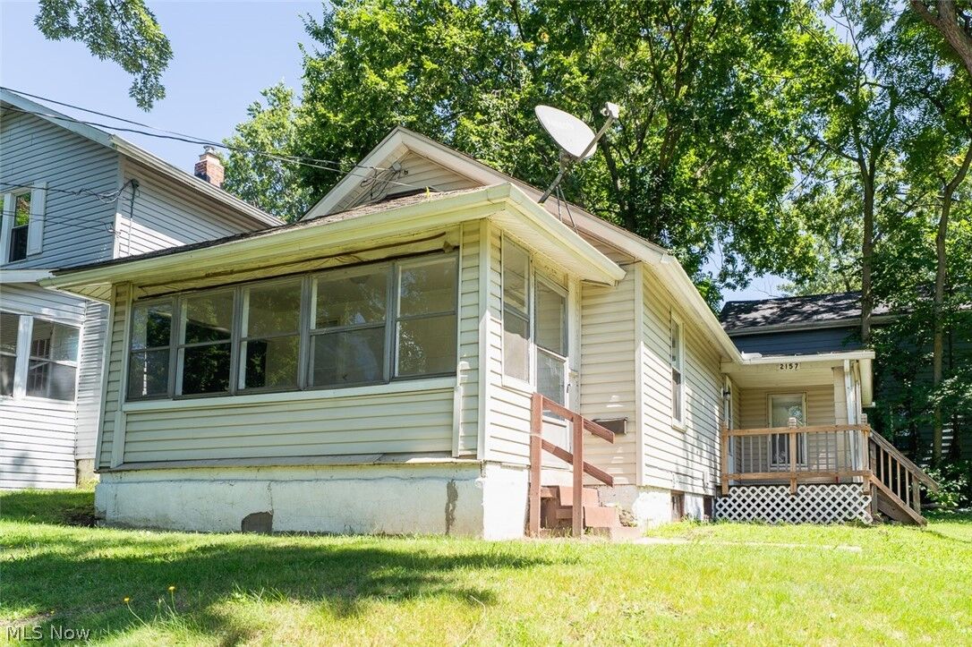 Property Photo:  2157 18th Street SW  OH 44314 