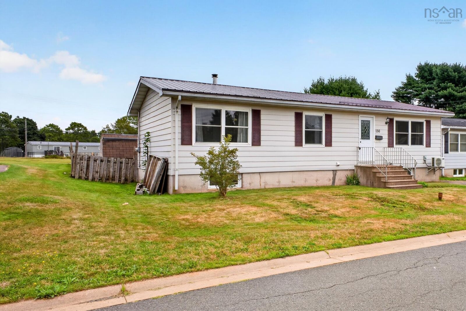 Property Photo:  130 Passchendaele Avenue  NS B0M 1G0 