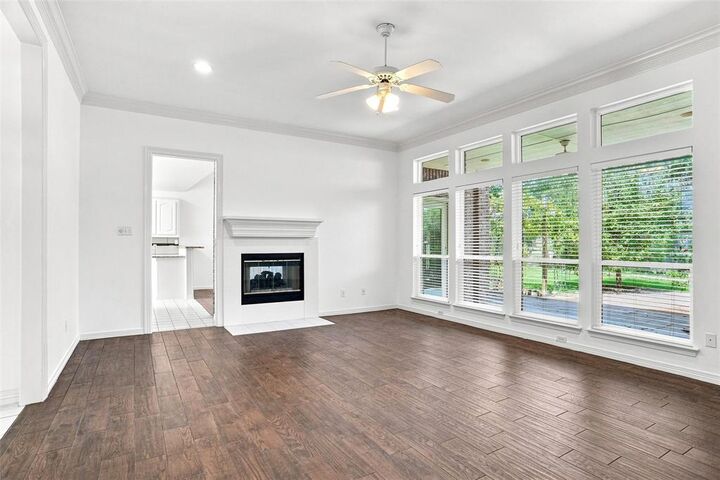 Property Photo: 1605 Green Tree Drive TX 76054