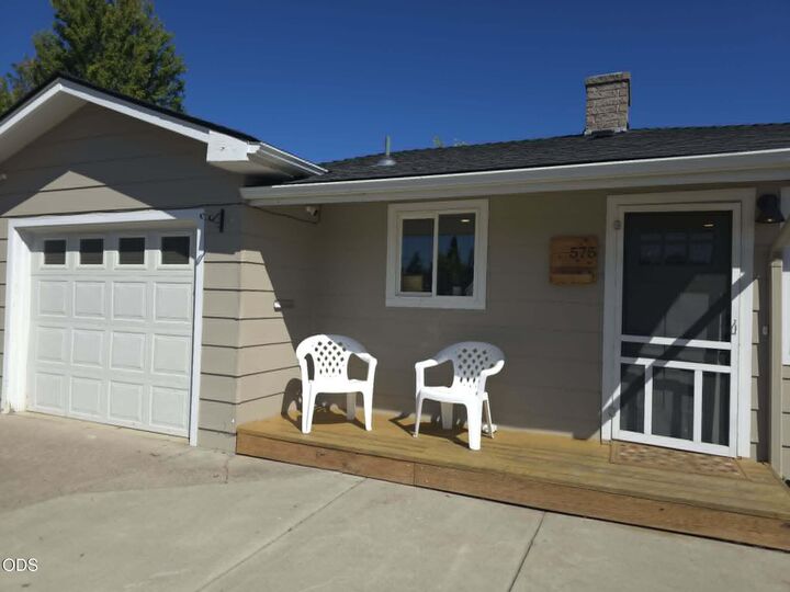Property Photo: 575 Bush Street OR 97502