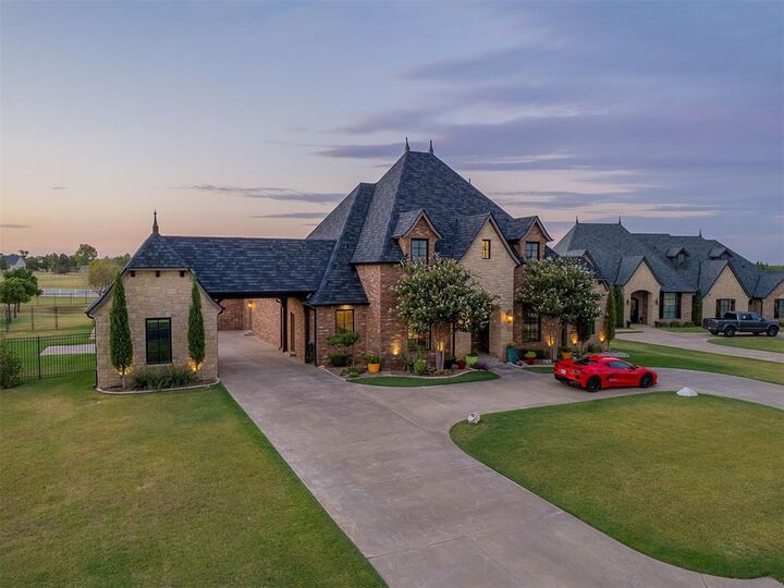 Property Photo:  4213 Paloma Circle  OK 73012 