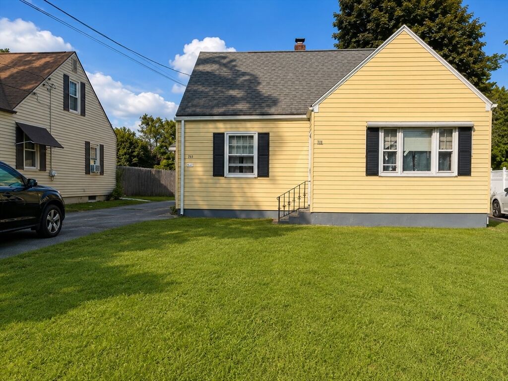 Property Photo:  711 Newbury St  MA 01104 