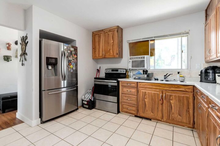 Property Photo: 113 Hounslow Drive NW AB T2K 2E6