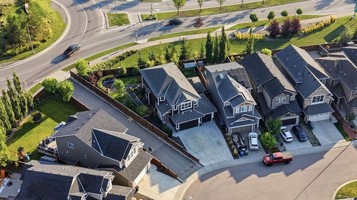 Property Photo: 46 Cranarch View AB T3M 0V9