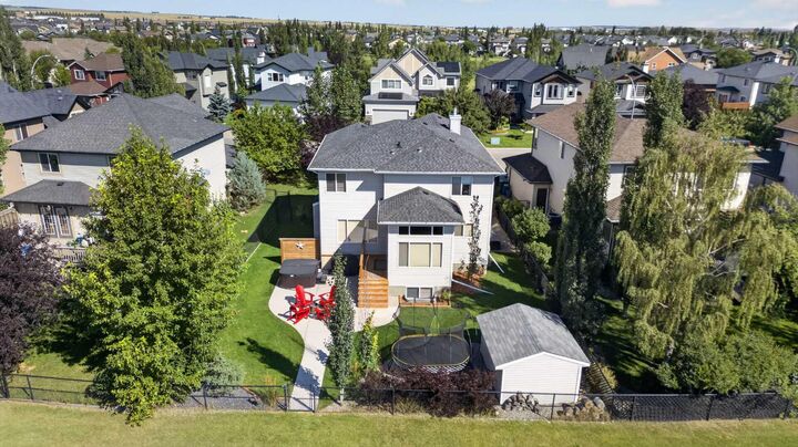 Property Photo:  1713 High Park Drive NW  AB T1V 0A4 