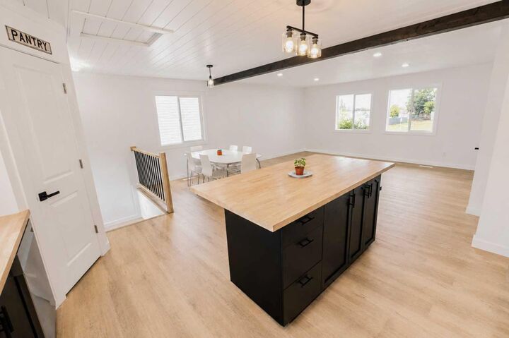 Property Photo: 11809 97 Street AB T8V 3R4
