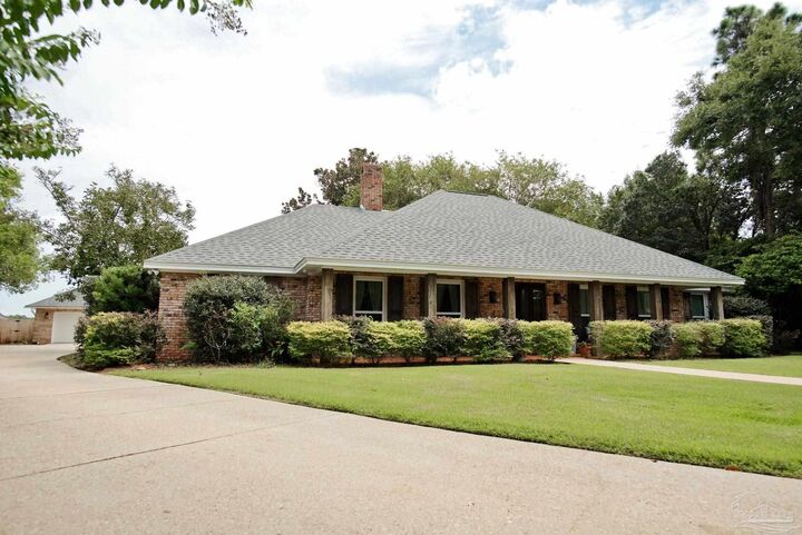 Property Photo:  2695 Tambridge Cir  FL 32503 