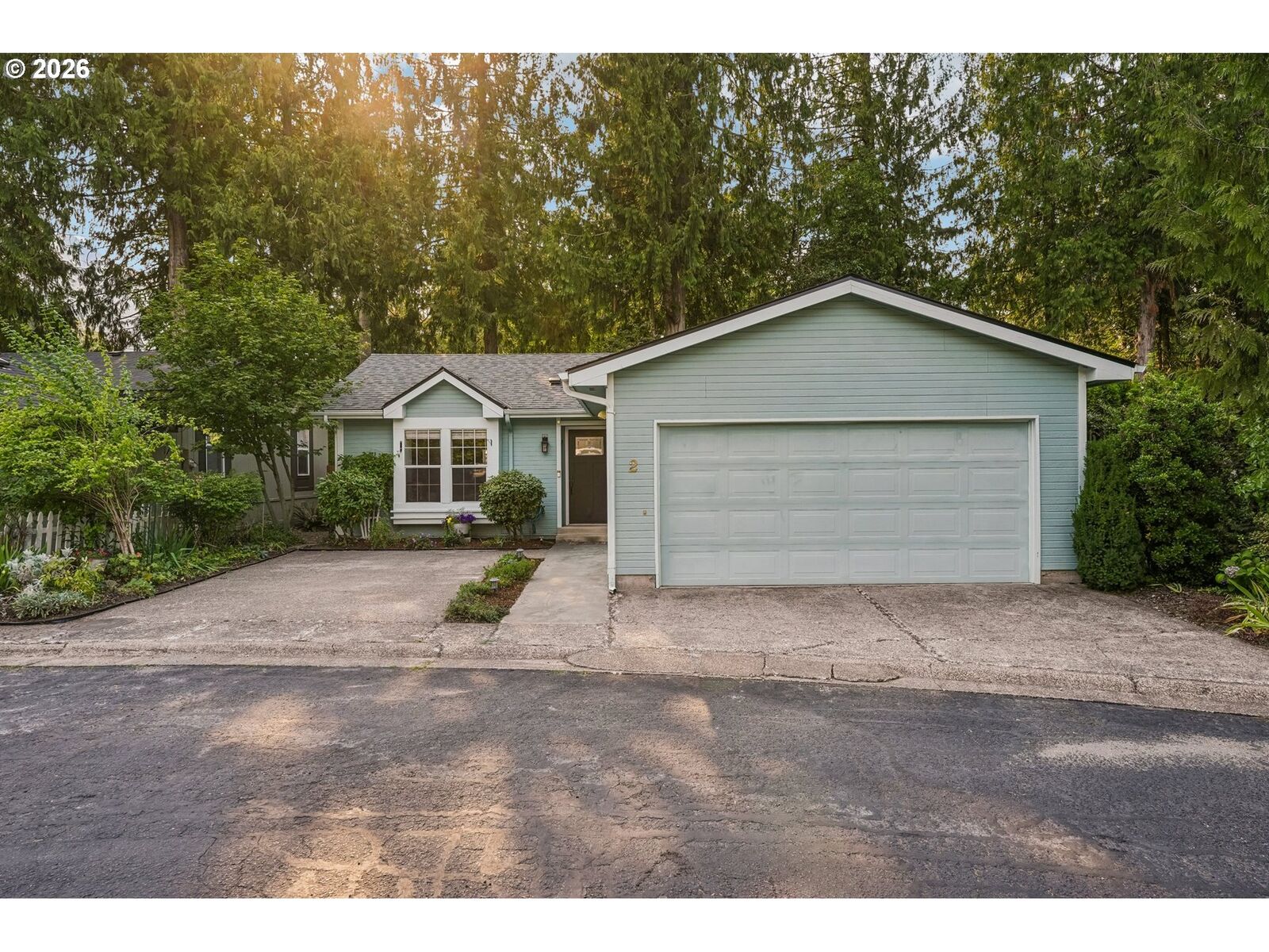 Property Photo: 25222 E Welches Rd 2 OR 97067