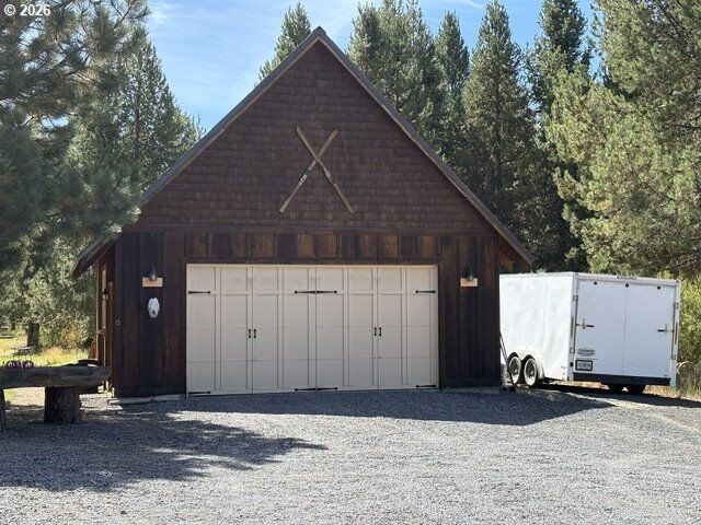 Property Photo:  130126 Muley Dr  OR 97733 