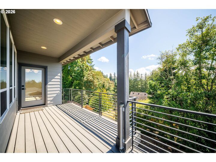 Property Photo: 2400 N S St WA 98671