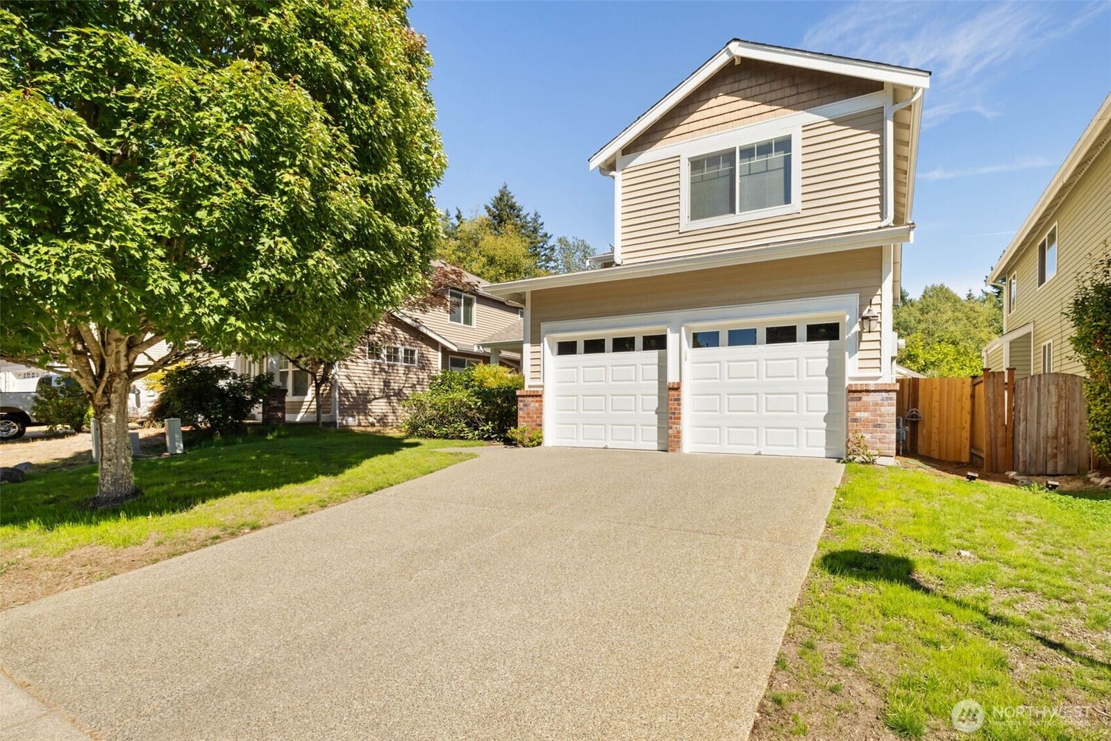 Property Photo:  4523 SE Bakken Court  WA 98366 