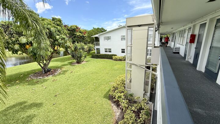 Property Photo: 236 Prescott L FL 33442