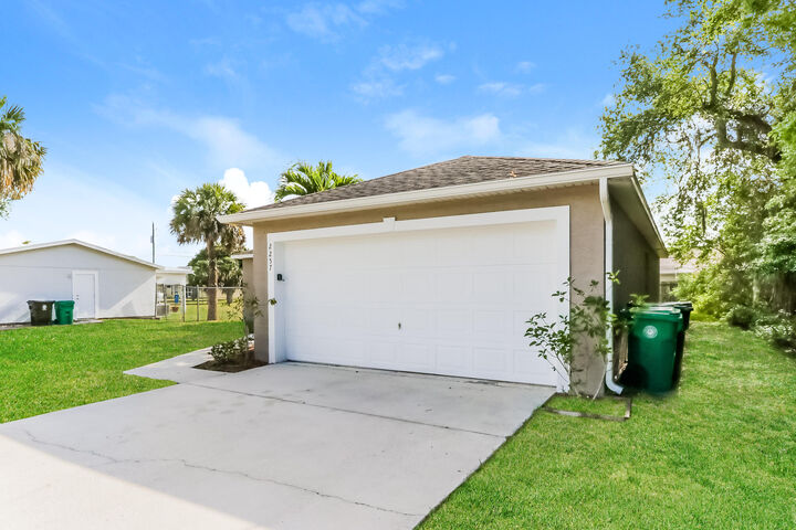 Property Photo:  2257 SW Matheson Terrace  FL 34953 