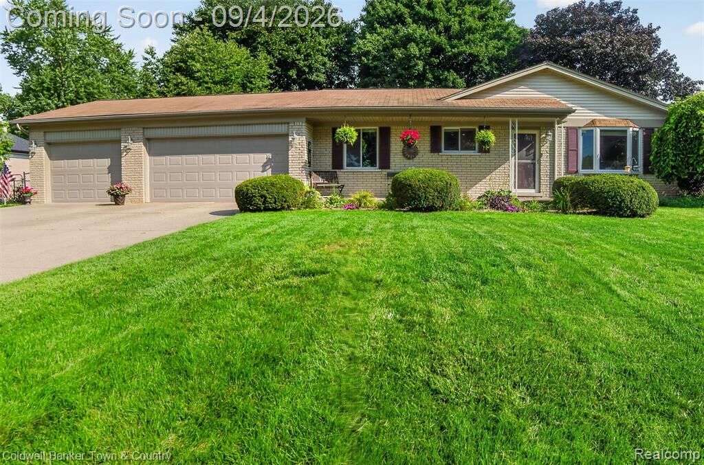 Property Photo:  6282 Peach Drive  MI 48346 