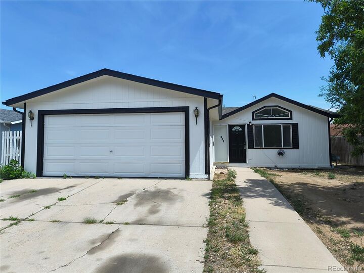 Property Photo: 100 Wenatchee Street CO 80603