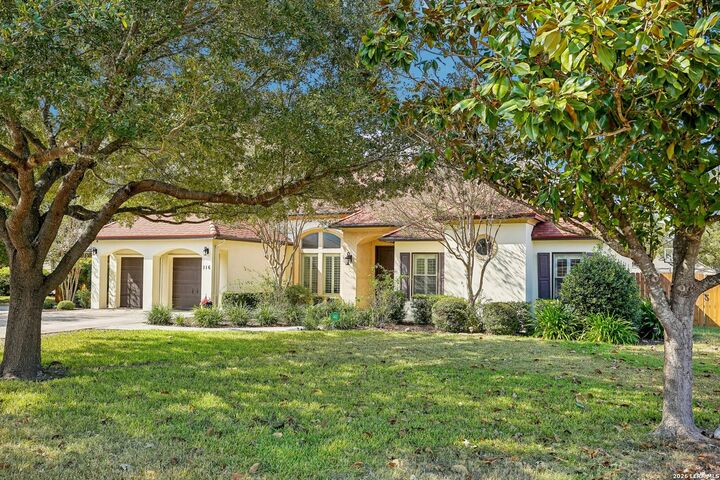 Property Photo: 116 Las Brisas Blvd TX 78155