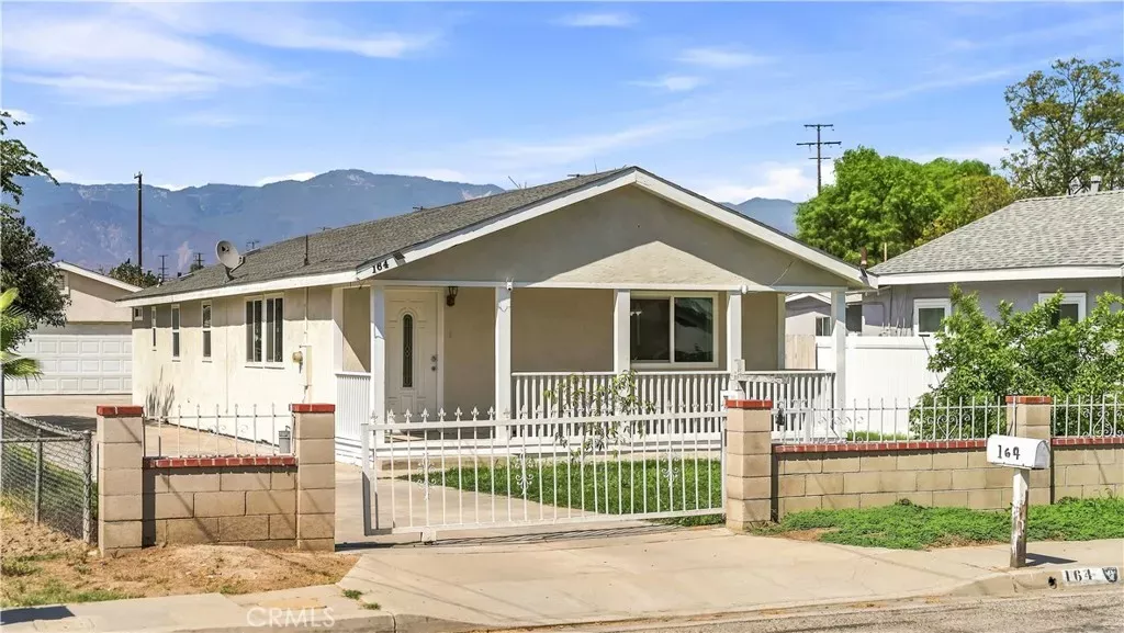 Property Photo: 164 E Valley CA 92408