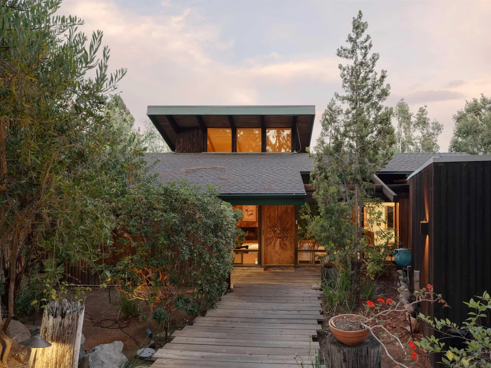 Property Photo:  5021 Bluff Place  CA 92020 