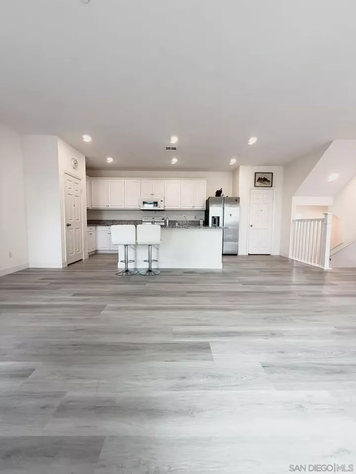 Property Photo:  367 Fitzpatrick Road 101  CA 92069 