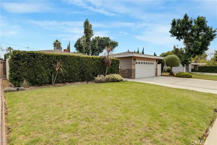 Property Photo:  16512 Tupper  CA 91343 