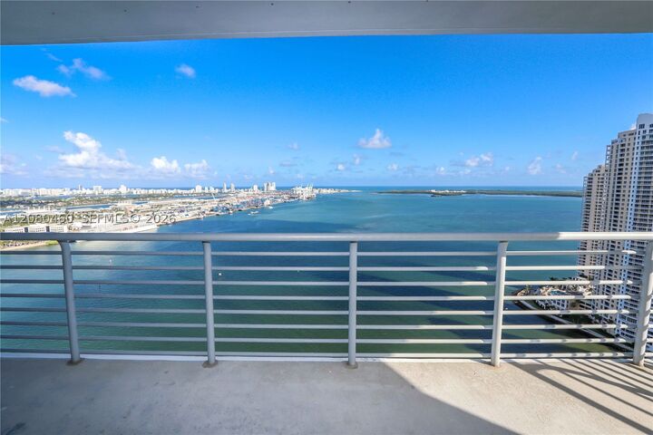Property Photo: 335 S Biscayne Blvd 3709 FL 33131