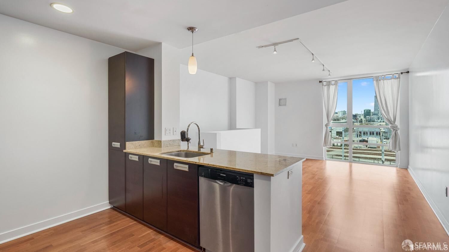 Property Photo:  300 Berry Street 424  CA 94158 