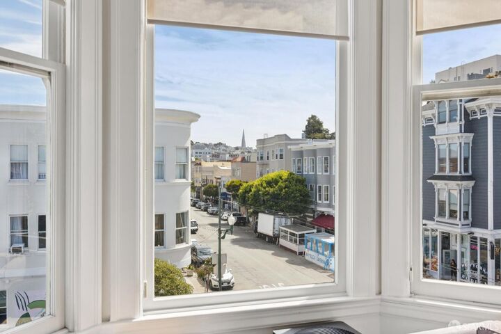 Property Photo: 2801 Octavia Street 4 CA 94123