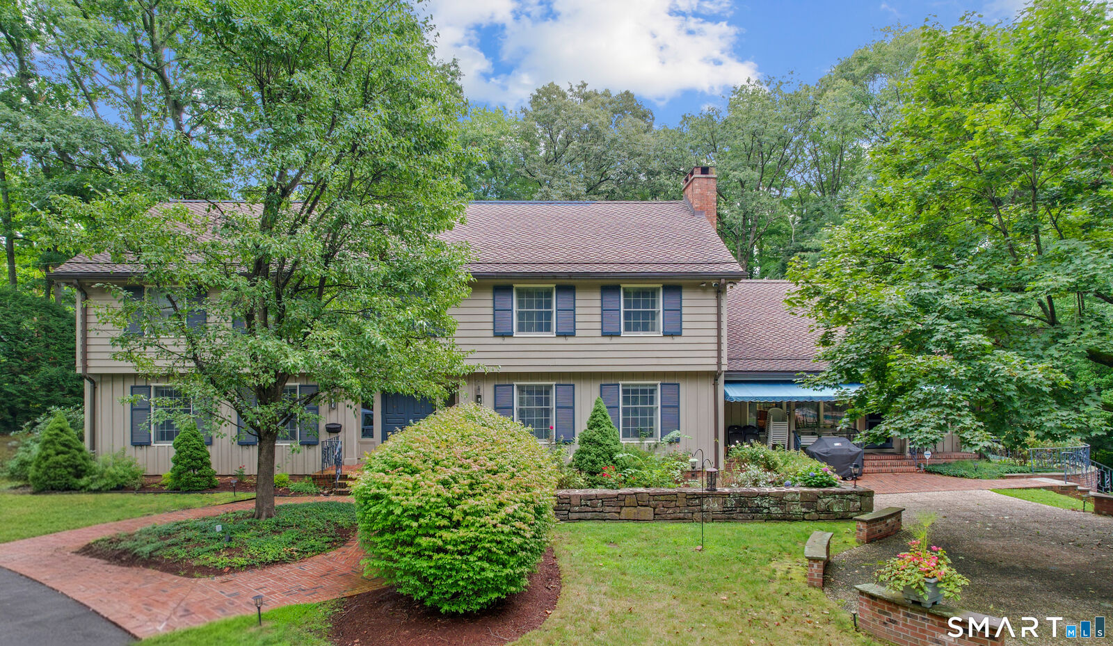 Property Photo: 132 Roslyn Drive CT 06052