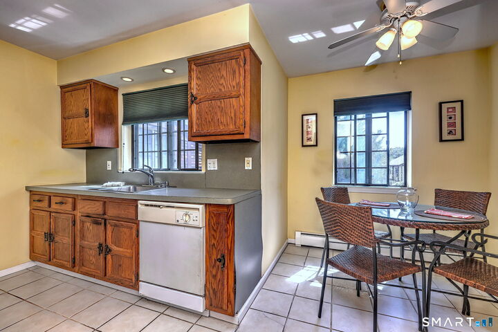 Property Photo:  330 Foxwood Lane 330  CT 06461 
