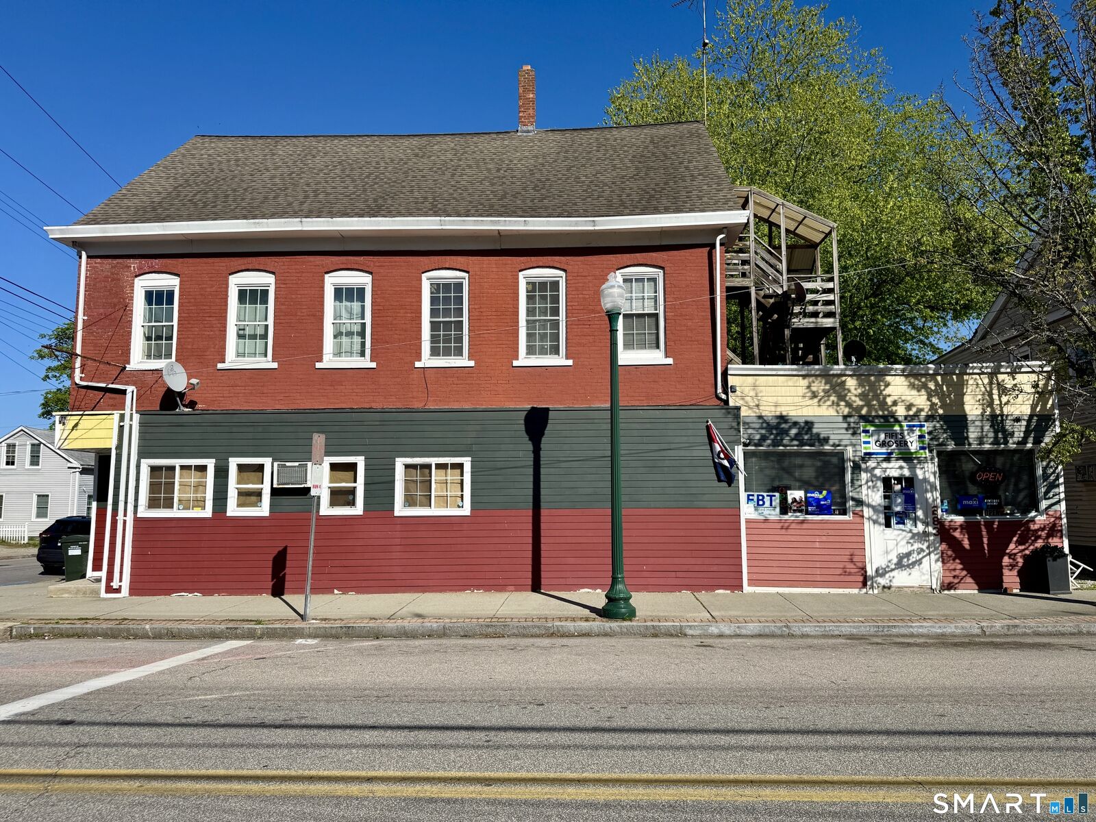 Property Photo:  287 Central Avenue  CT 06360 