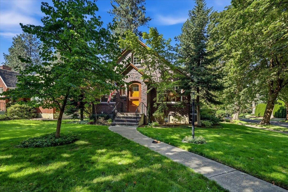 Property Photo:  604 W 24th Ave  WA 99203 