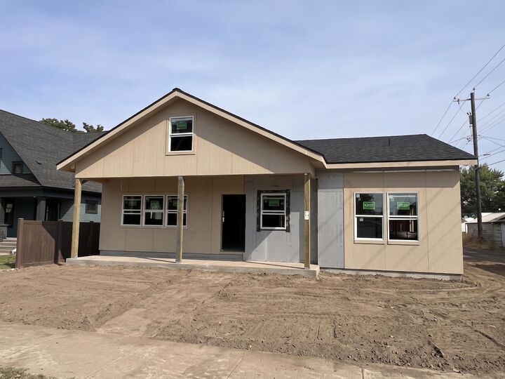 Property Photo: 818 W Nebraska Ave WA 99205
