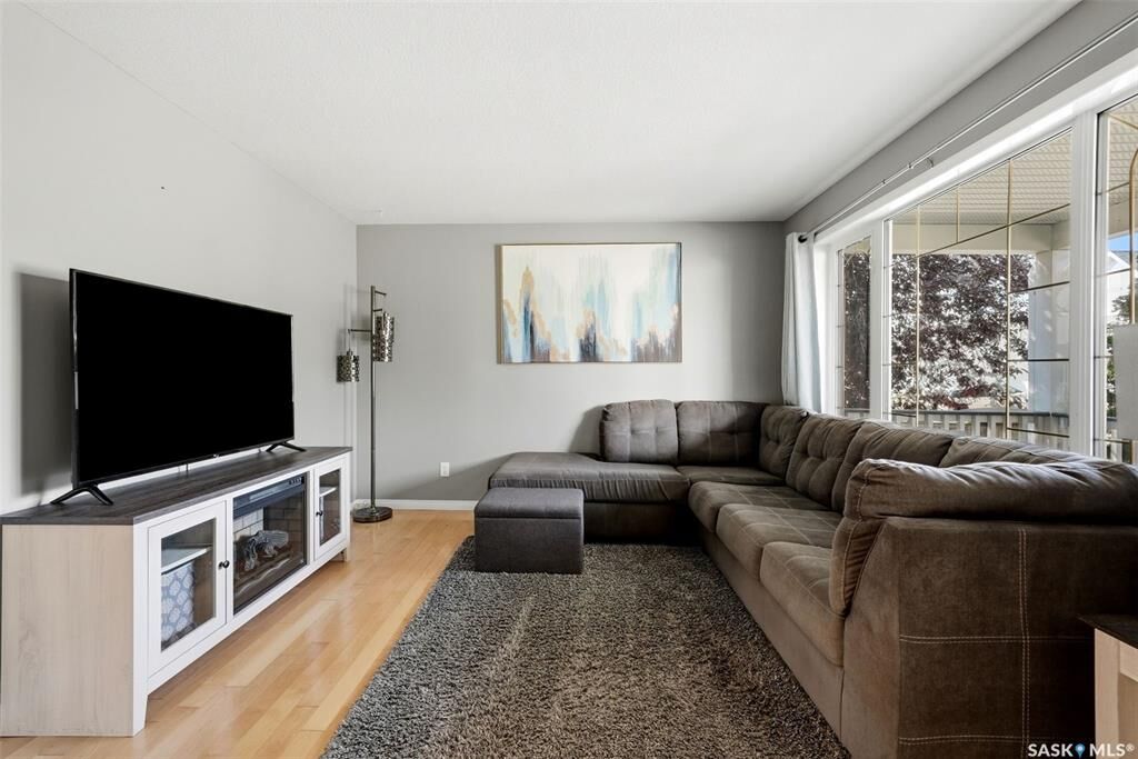 Property Photo:  4935 Juniper Drive  SK S4X 4N8 