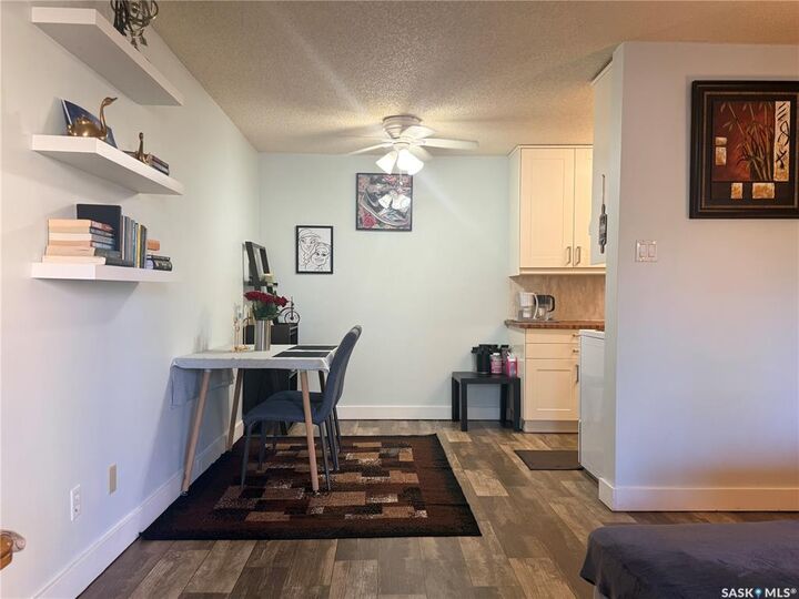 Property Photo:  3308 33rd Street W 112  SK S7L 6S5 