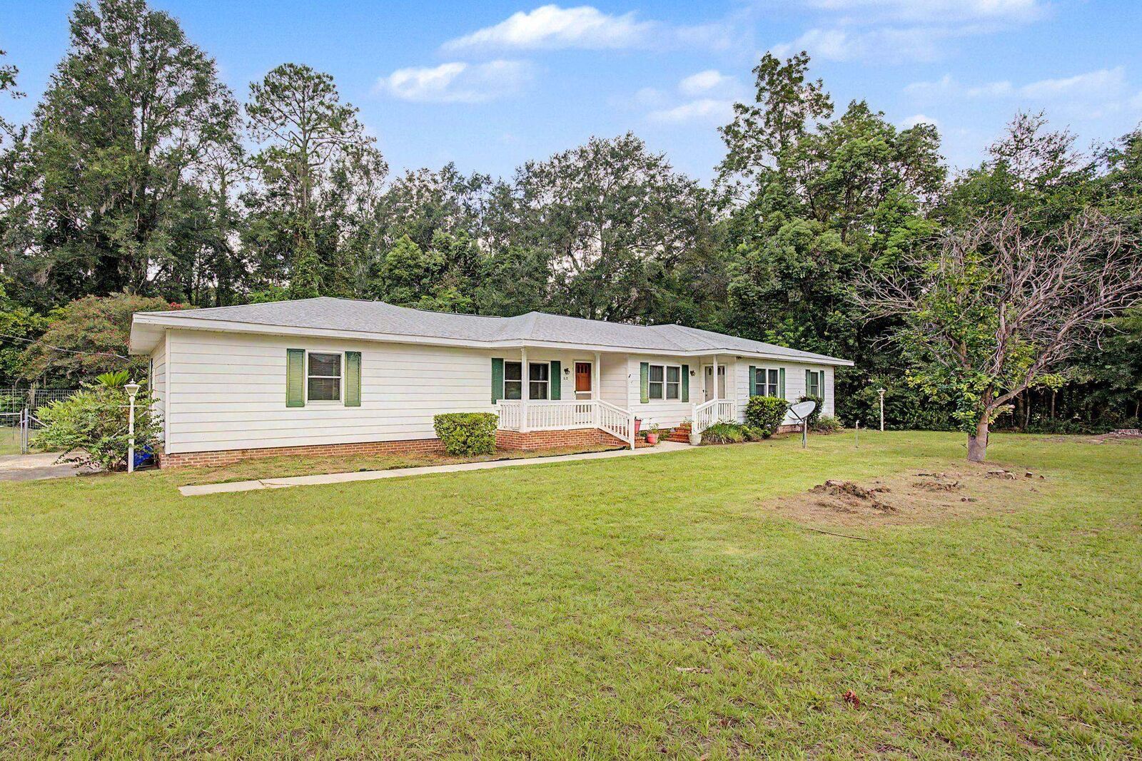 Property Photo:  515 Sunset Drive  FL 32344 