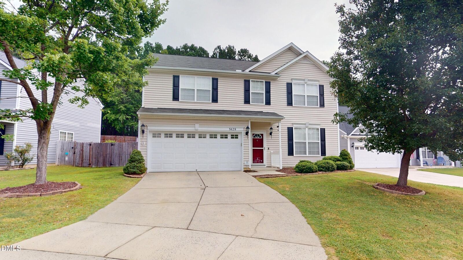 Property Photo: 5628 Slaytenbush Lane NC 27703