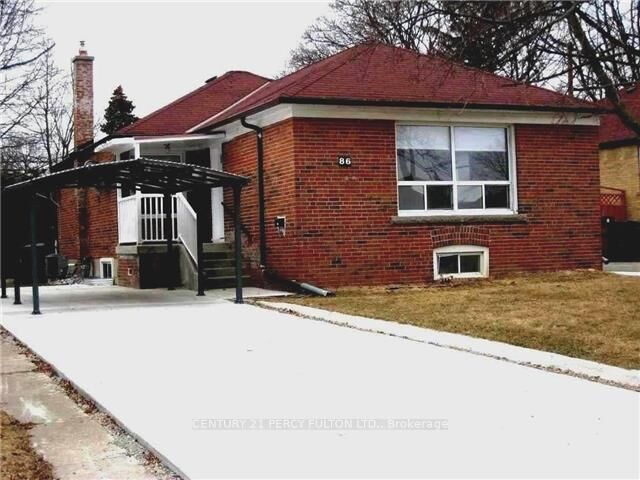 Property Photo: 86 Lynvalley Crescent ON M1R 2V4