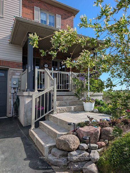Property Photo:  31 Paul Rexe Boulevard E  ON K9J 0G4 