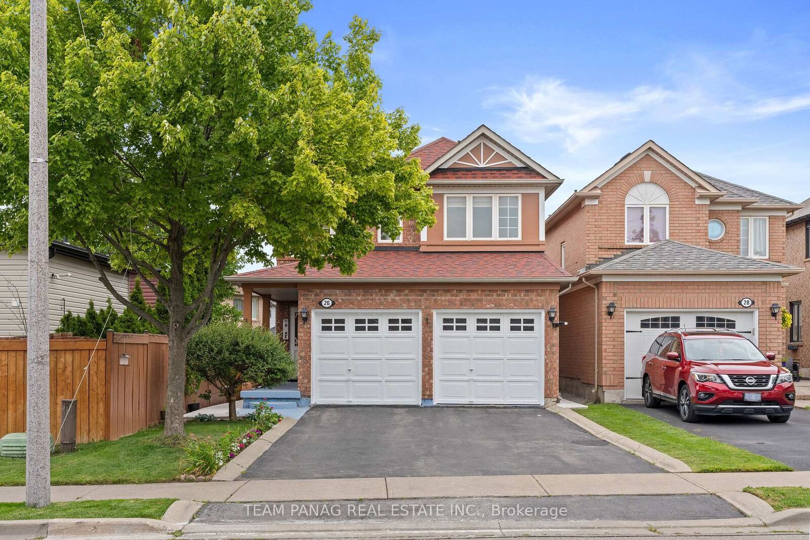 Property Photo:  26 Narrow Valley Crescent  ON L6R 2M6 