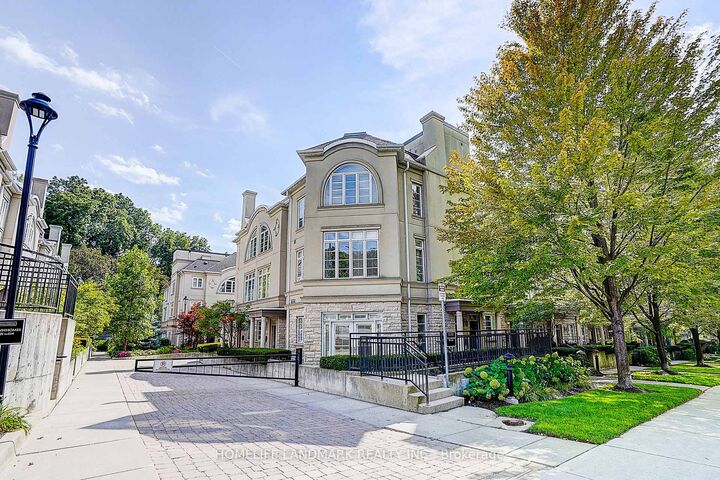 Property Photo: 51 York Mills Road 309 ON M2P 1B6