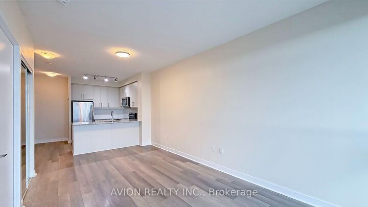Property Photo:  3975 Grand Park Drive 1806  ON L5B 0K4 