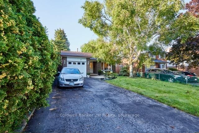 Property Photo:  41 Panter Crescent  ON L1S 3T4 